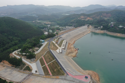 3.惠州市增博聯(lián)和水庫(kù)除險(xiǎn)加固工程（工程勘察與巖土工程一等獎(jiǎng)）(1)(1).jpg